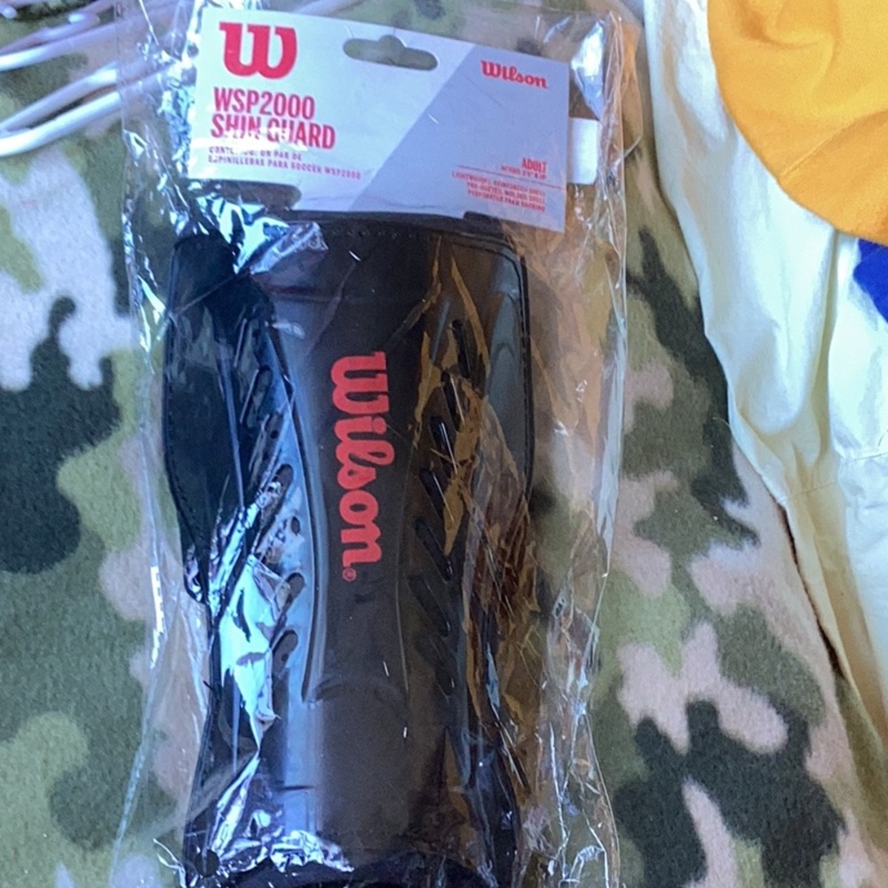 Wilson Black Shin Guard